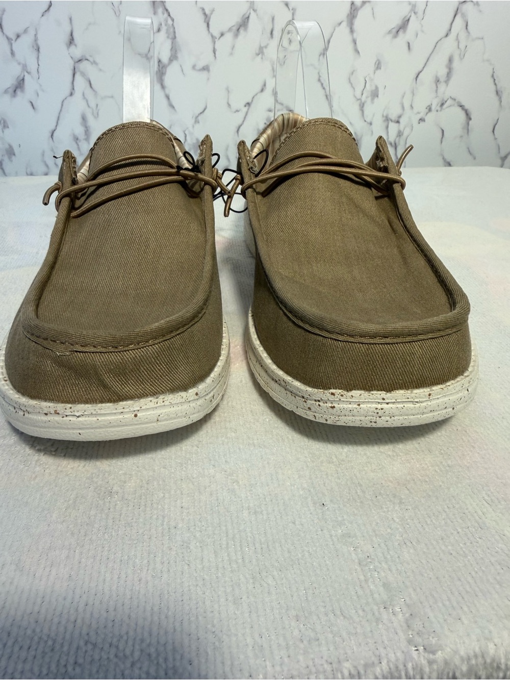 Eddie Bauer Men’s Brown Canvas Slip-On Loafers Size 9 NWOT Casual Comfort Shoes